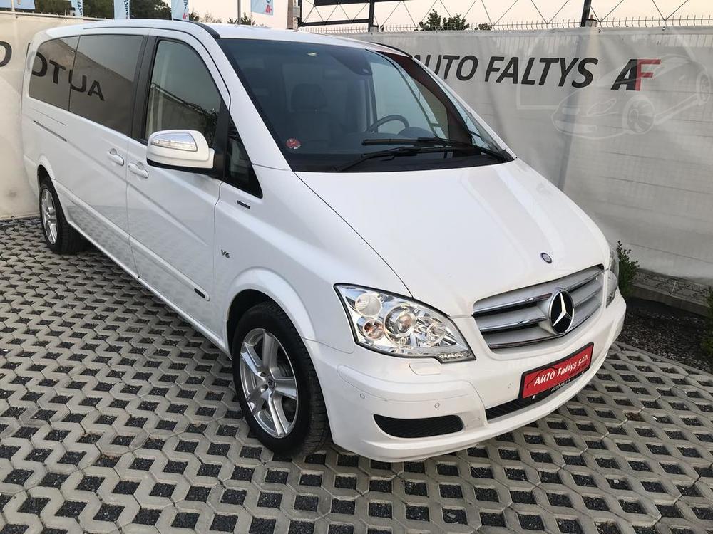 Bílý Mercedes-Benz Viano 3.0 CDI, rok 2014, 165 kW, automat