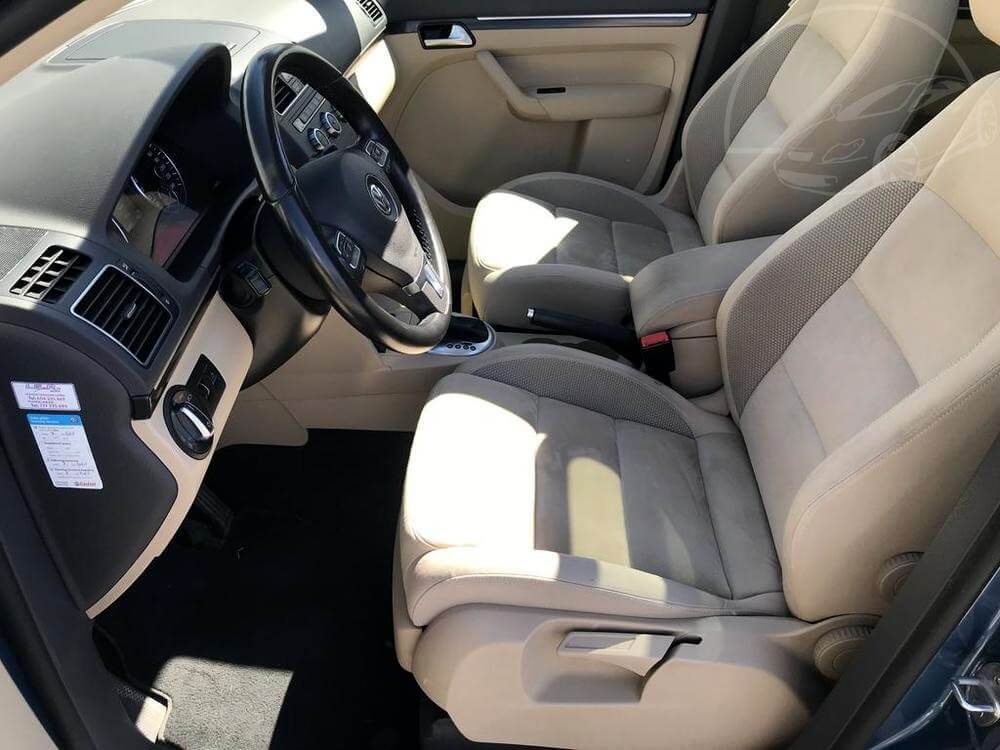 Metallic Blue Volkswagen Touran 2015, interior, front seats, dealer Auto Faltys