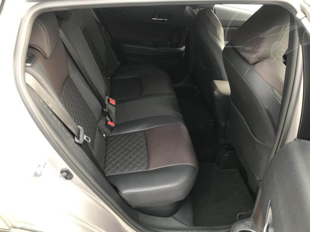 Grey Toyota C-HR, interior, rear seats partly with leather upholstery, dealer Auto Faltys